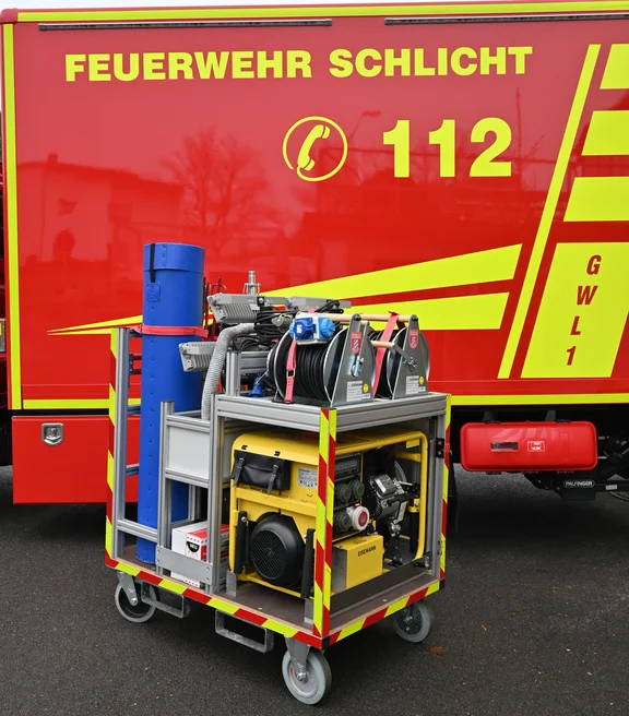 Rollwagen Beleuchtung.jpg