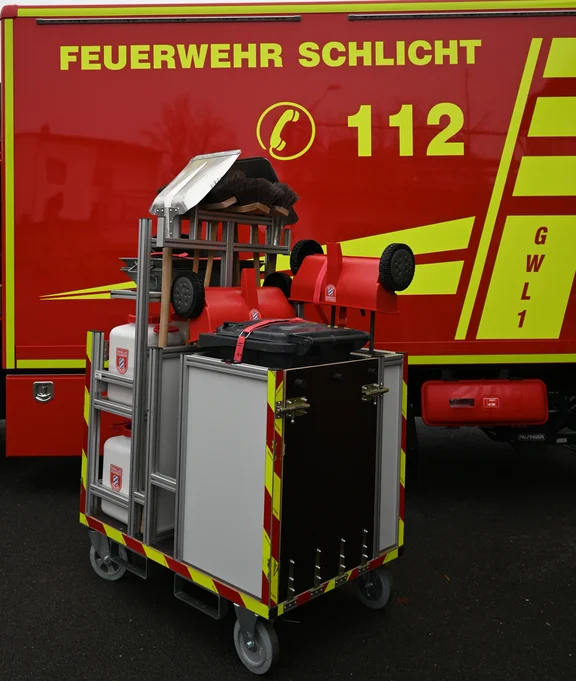 Rollwagen Ölspur.jpg
