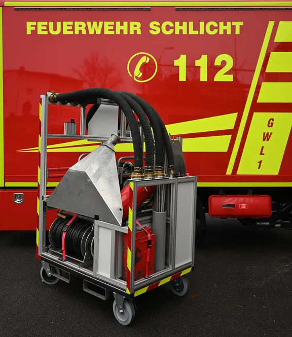 Rollwagen Ölschaden.jpg